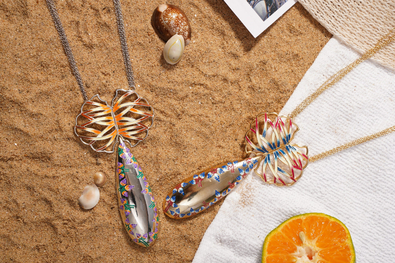 Necklaces & Pendants